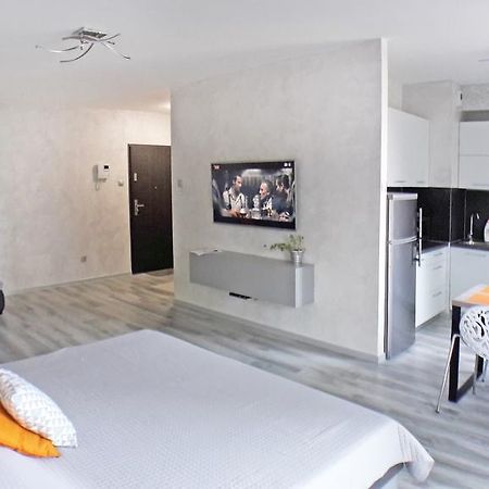 Art Apartments Breslavia Esterno foto